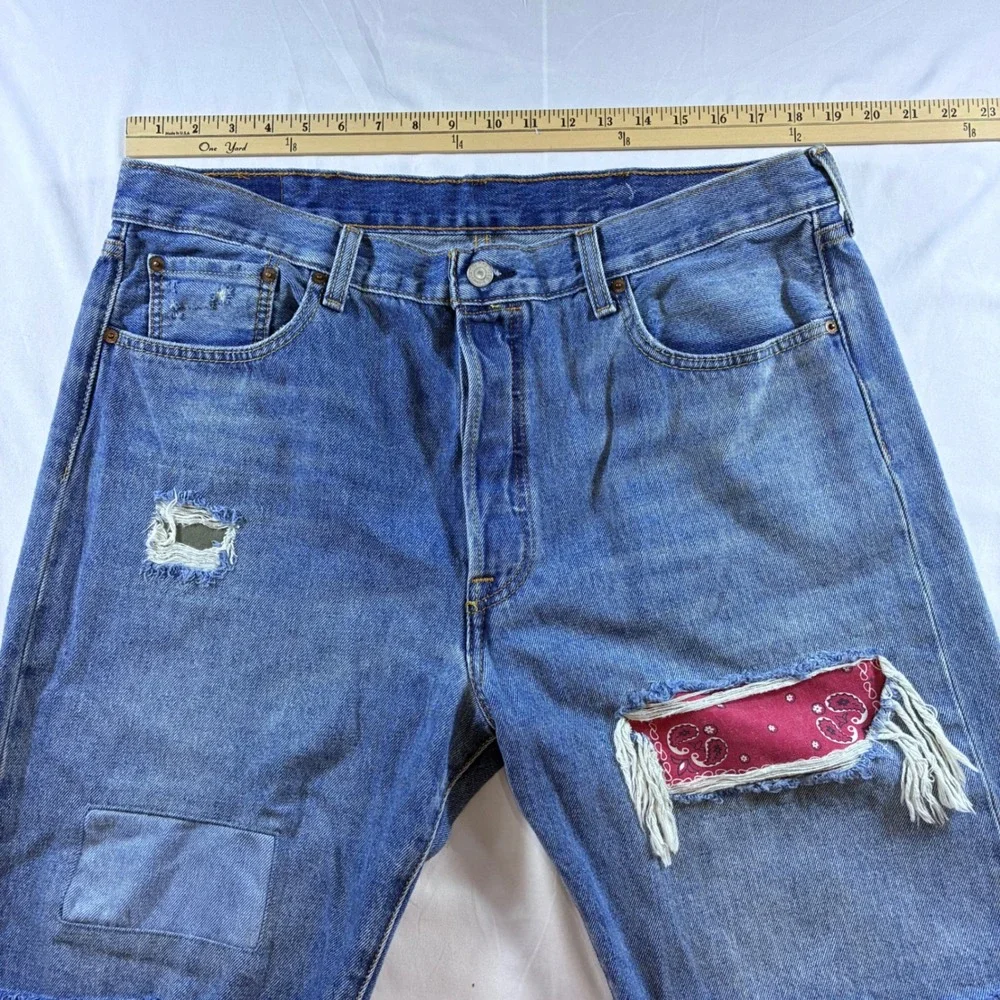 Levis 501 150th Anniversary Distressed Bandana Patch Denim Shorts Mens 38